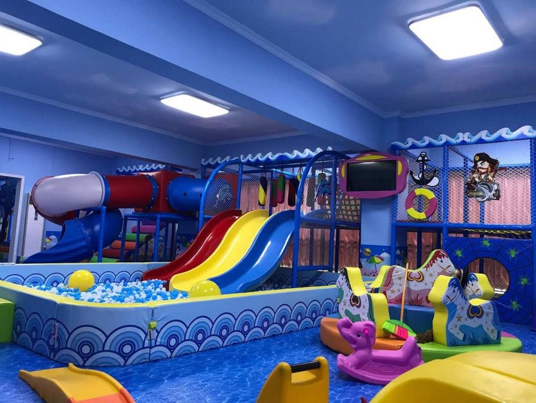 Le thème du monde de la mer Bébé Fort Naughty Lieu de jeux intérieur Maison de jeux douce Petit parc d'aventures