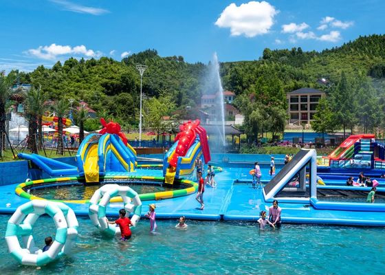 Parcs aquatiques passionnants équipement de loisirs gonflable glisser et glisser